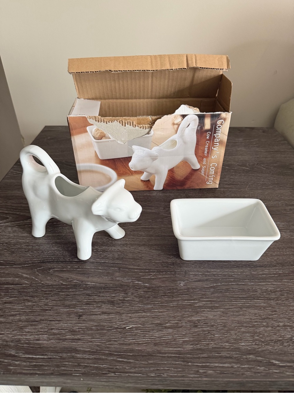 Company’s Coming White Ceramic Cow Creamer & Sugar Bowl Set w/ Original Box